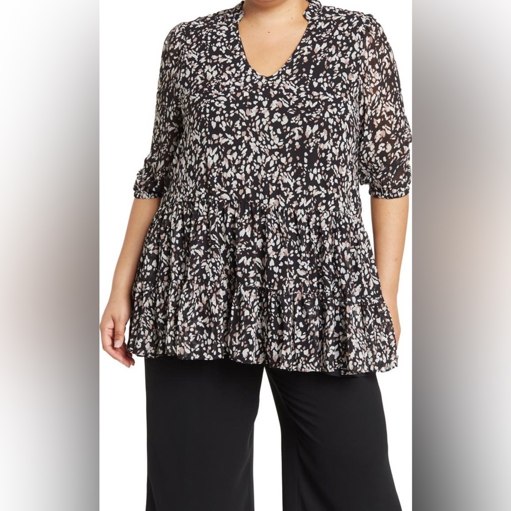 Plus Size ✨ MELLODAY V-Neck Tiered Tunic 2X